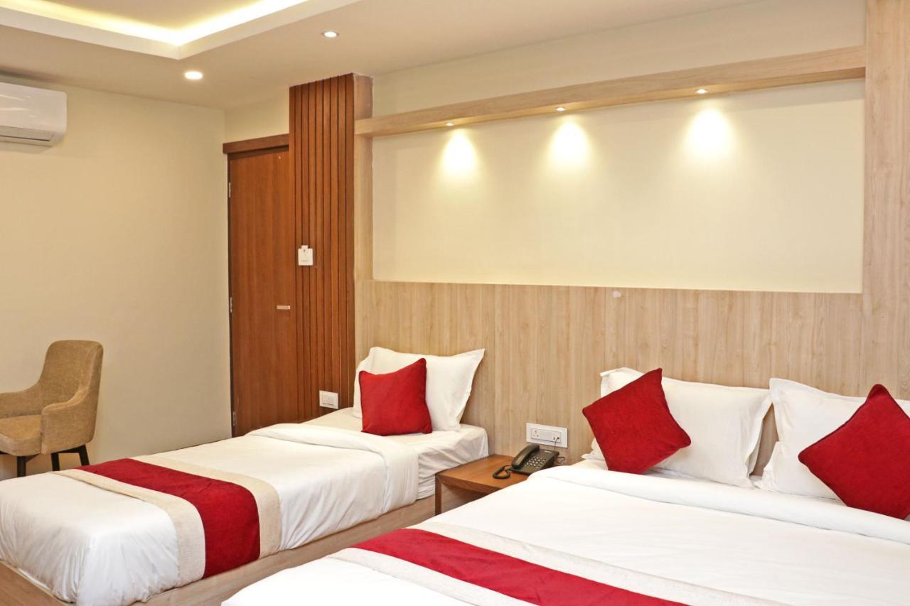 Hotel Nilakantha Pvt. Ltd Katmandou Extérieur photo