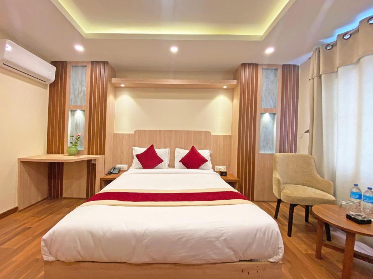 Hotel Nilakantha Pvt. Ltd Katmandou Extérieur photo