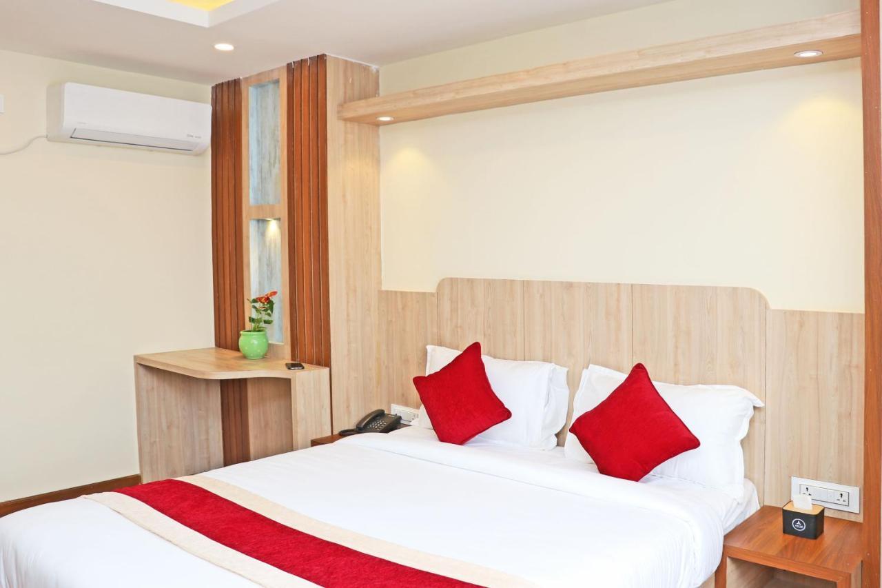 Hotel Nilakantha Pvt. Ltd Katmandou Extérieur photo