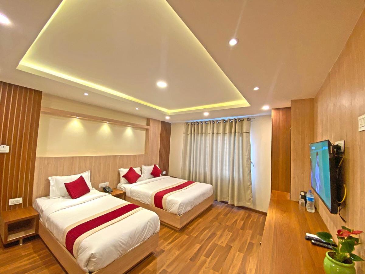 Hotel Nilakantha Pvt. Ltd Katmandou Extérieur photo