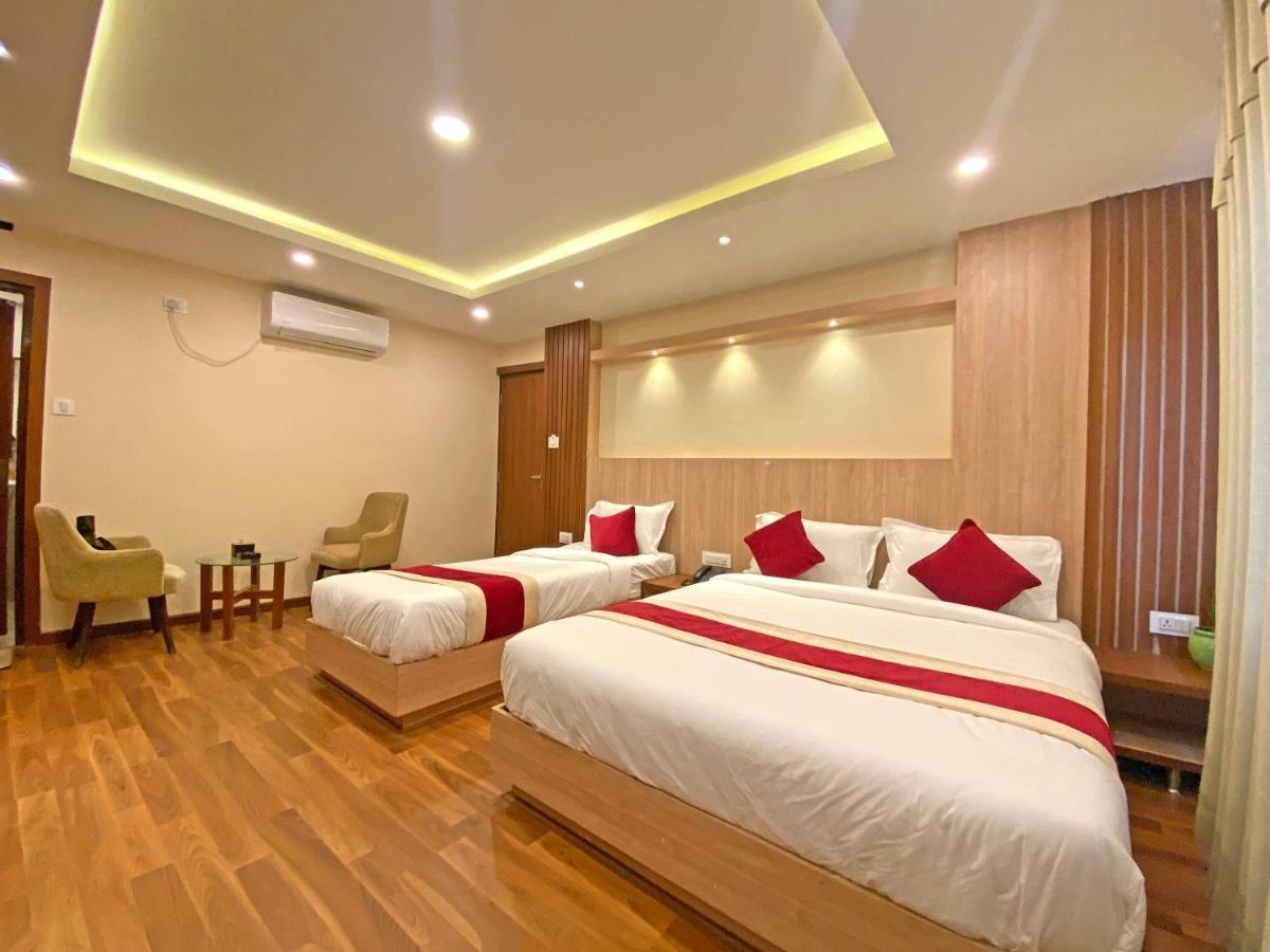 Hotel Nilakantha Pvt. Ltd Katmandou Extérieur photo