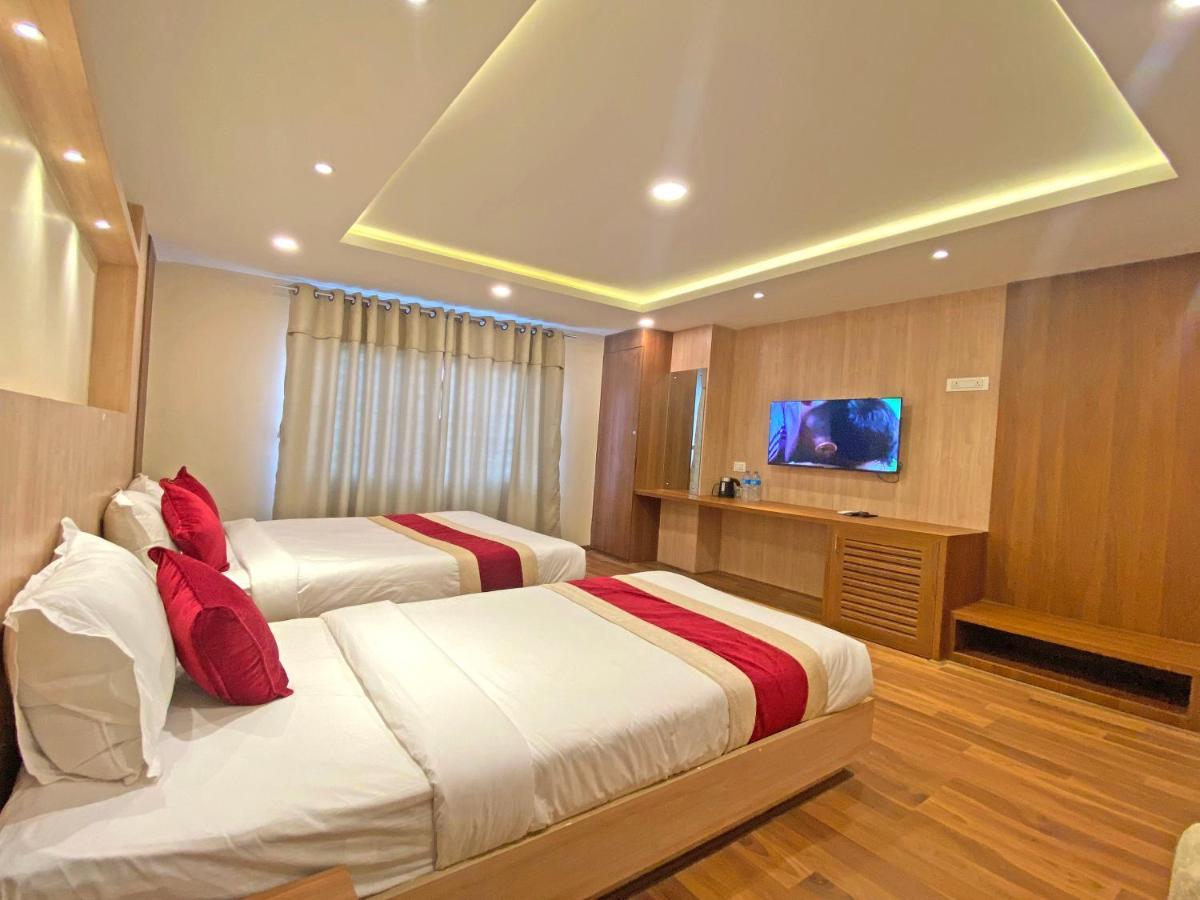 Hotel Nilakantha Pvt. Ltd Katmandou Extérieur photo