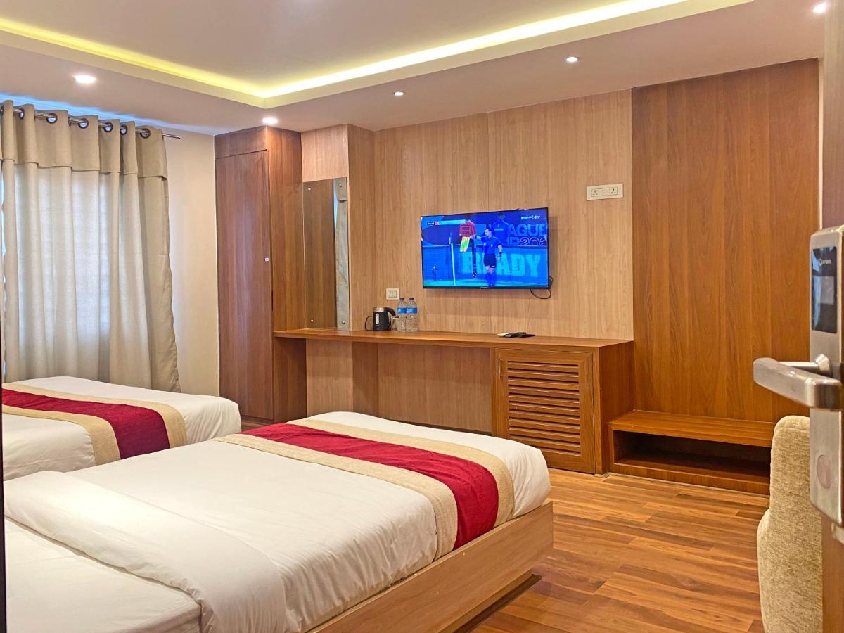 Hotel Nilakantha Pvt. Ltd Katmandou Extérieur photo