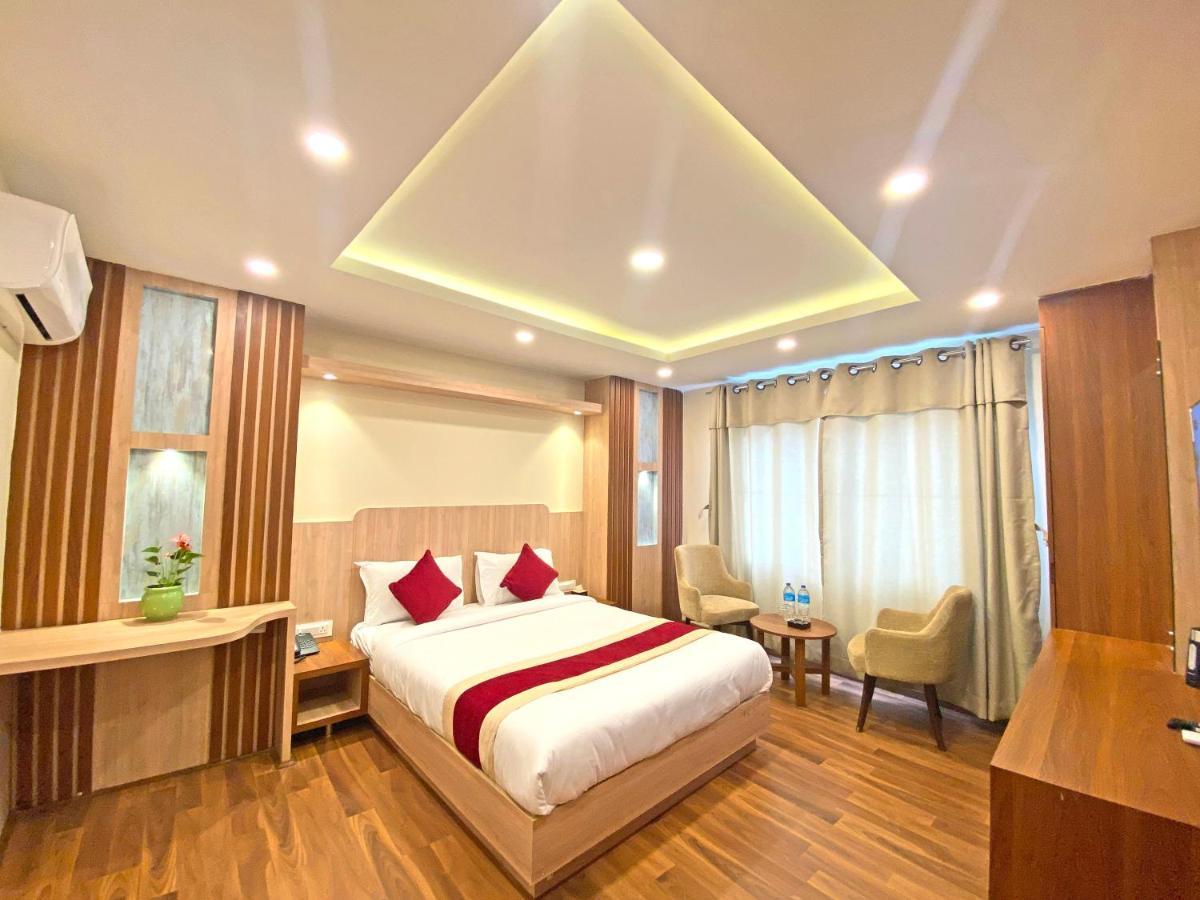 Hotel Nilakantha Pvt. Ltd Katmandou Extérieur photo
