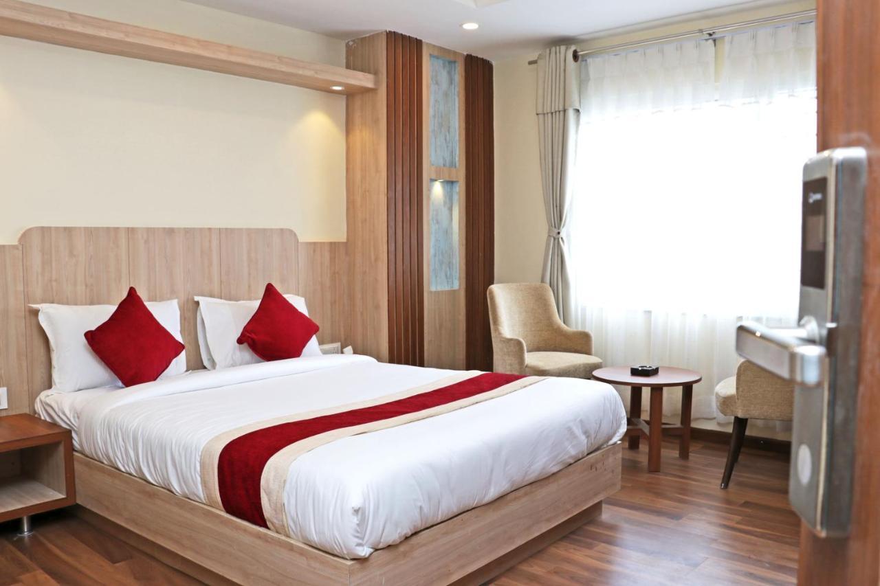 Hotel Nilakantha Pvt. Ltd Katmandou Extérieur photo