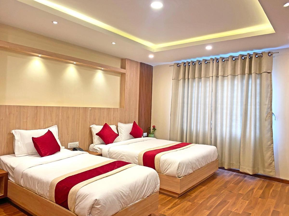 Hotel Nilakantha Pvt. Ltd Katmandou Extérieur photo