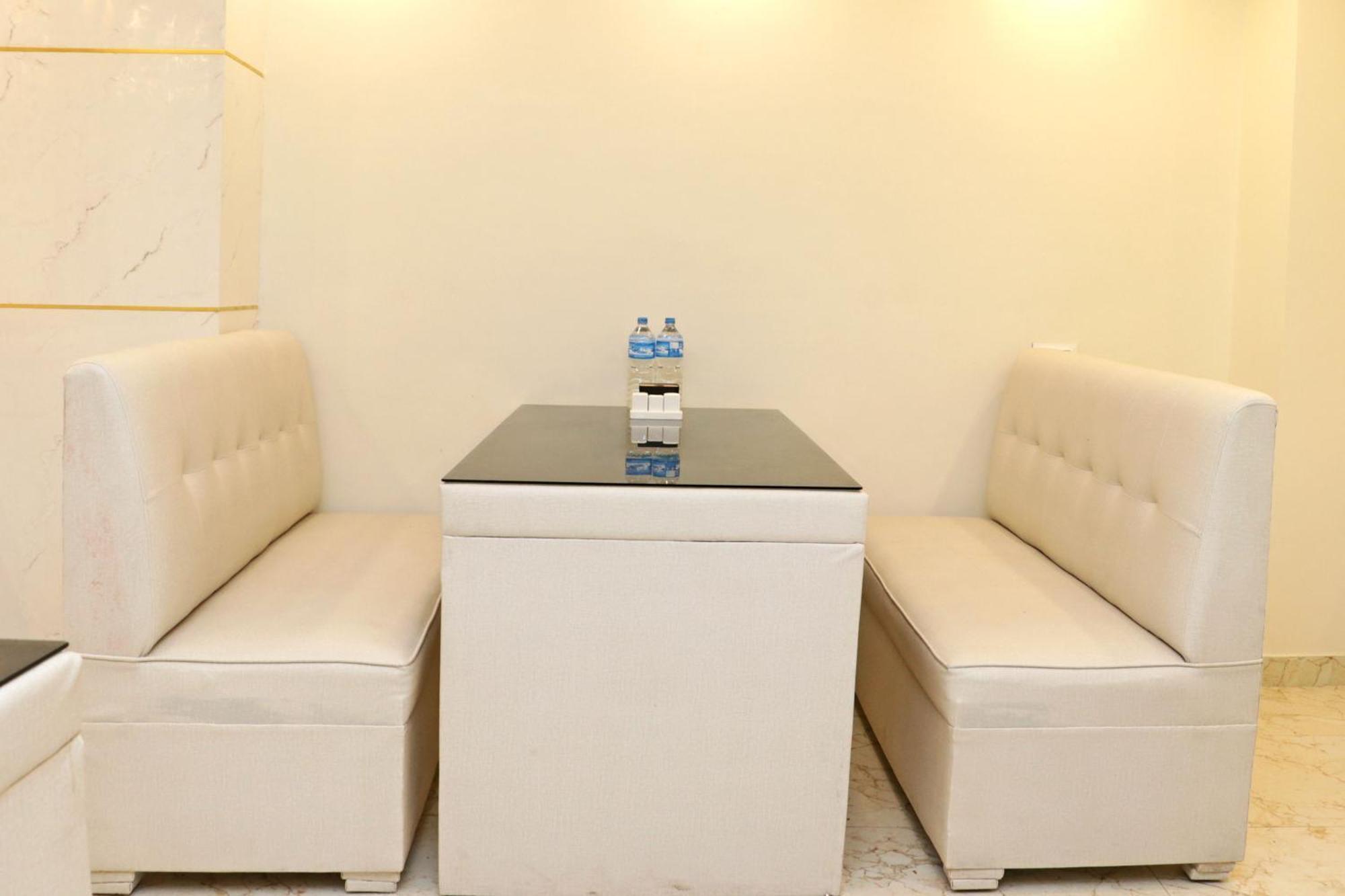 Hotel Nilakantha Pvt. Ltd Katmandou Extérieur photo