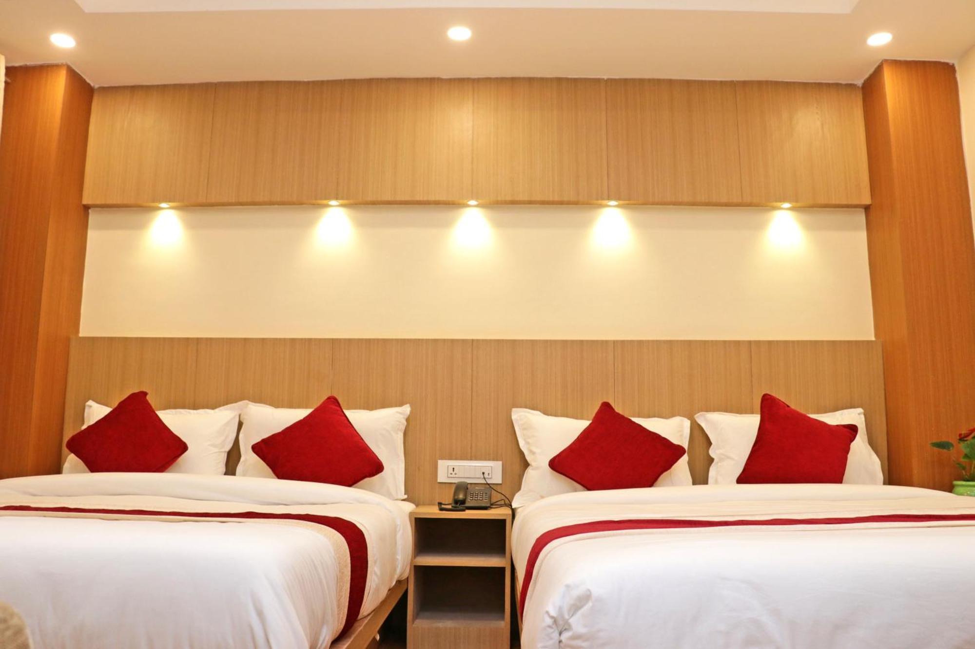 Hotel Nilakantha Pvt. Ltd Katmandou Extérieur photo