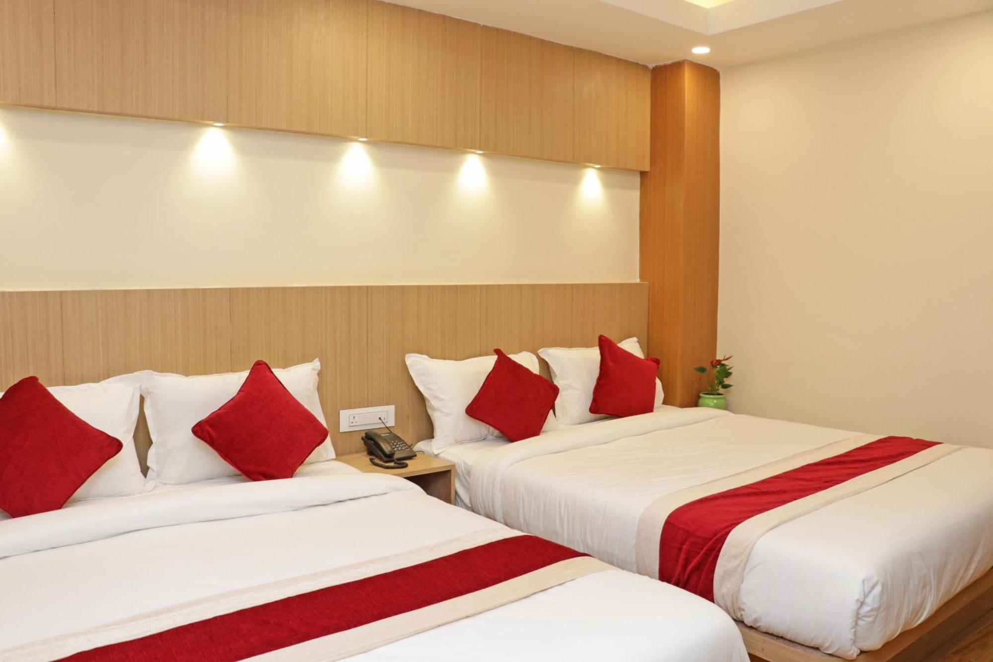 Hotel Nilakantha Pvt. Ltd Katmandou Extérieur photo